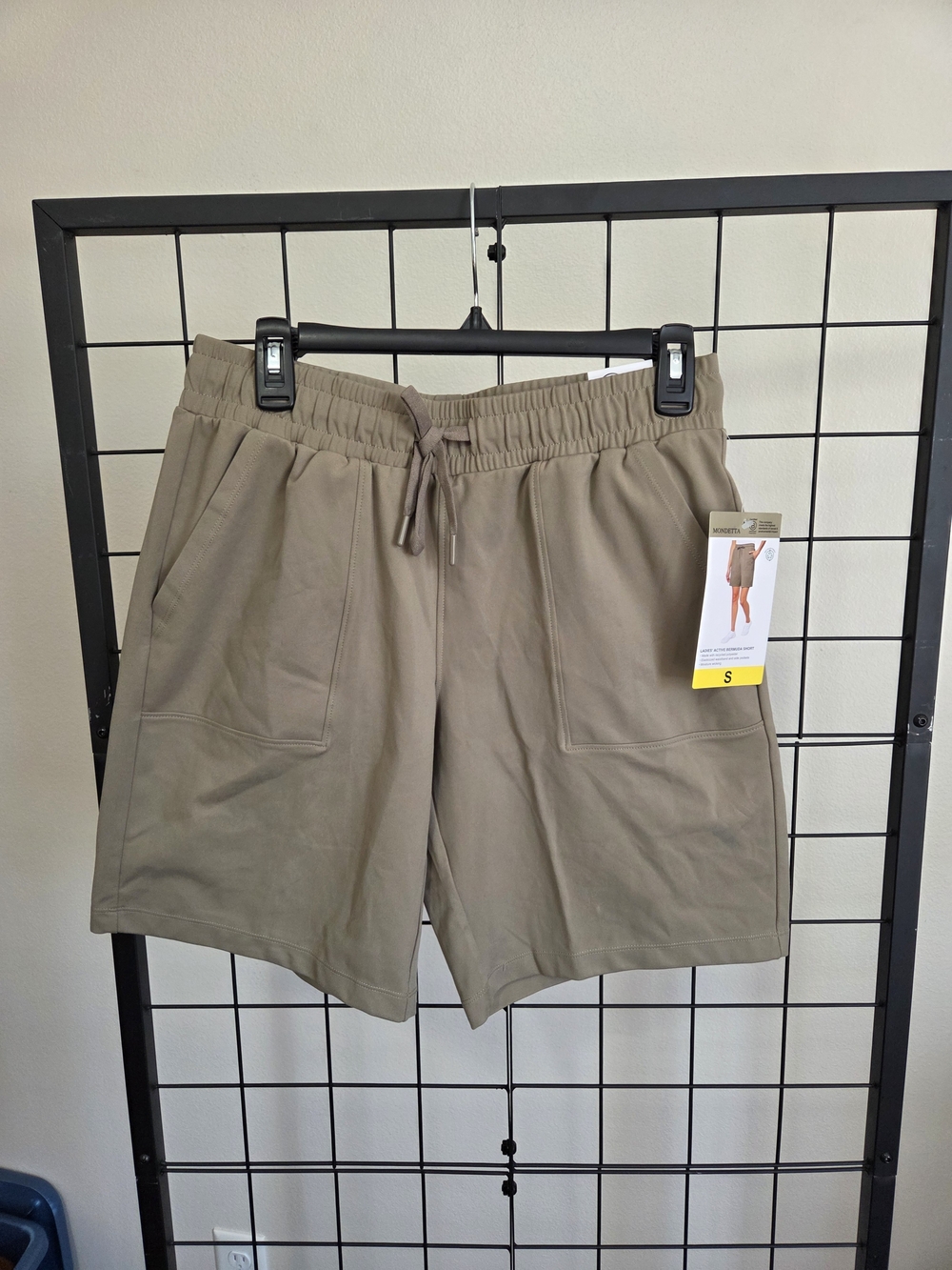 NWT Mondetta Womens Drawstring Shorts in Olive Taupe, Size Small